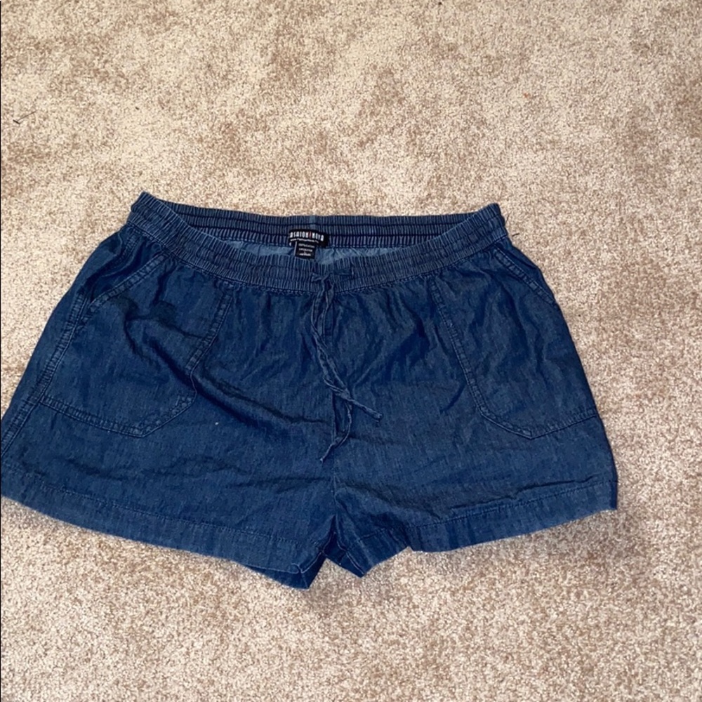 Fashionnova: Easy Breezy Shorts